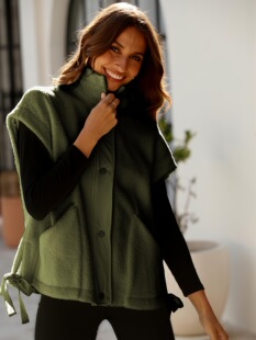 A 97009 Fuzzy shearling vest ë�q���q�R�ׁ��R�d��