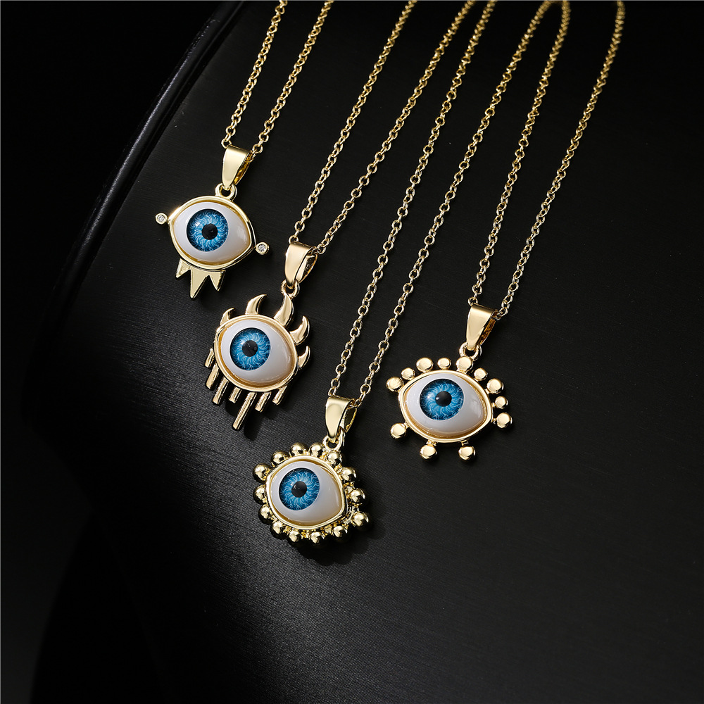 European And American Hot Sale New Copper Plated 18k Gold Lucky Eye Pendant Necklace display picture 5