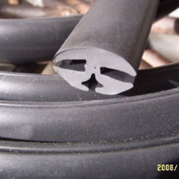 三元乙丙橡胶玻璃密封条 汽车挡风条 三口胶条火车轮船观察窗专用