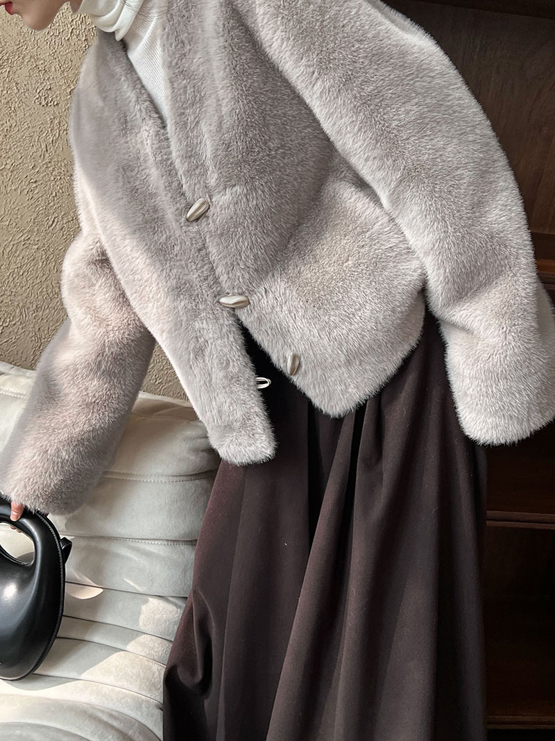 99DBD0C5-8F11-4F83-B16E-6E8F87