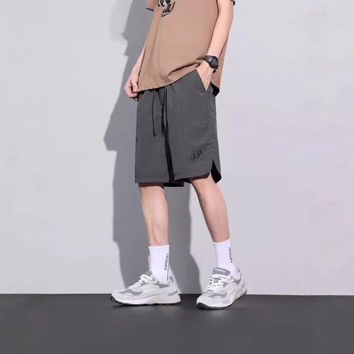 2025 Trendy Ice Silk Shorts for Men - Thin, Sporty, Outerwear, Relaxed Fit, Breathable, Quick-Drying Beach Pants for Summer