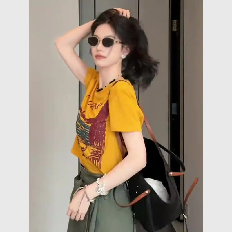 オレンジプリントラウンドネックショルダー半袖Tシャツ女性用2025夏の新しいファッション年齢を減らすルーズスリミングトップ|undefined