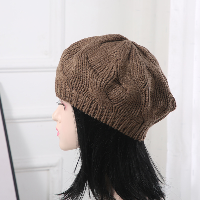 Women's Basic Simple Style Solid Color Eaveless Wool Cap display picture 3