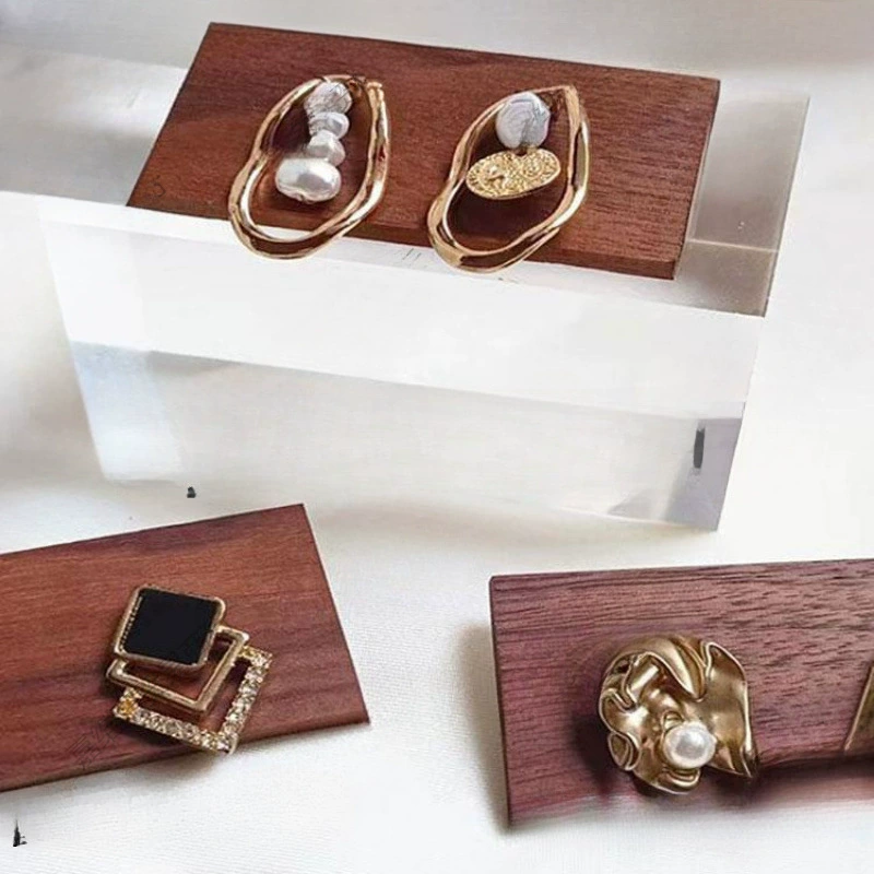 Storage system from natural wood, earrings, cards, pendant, jewelry, accessory, stand