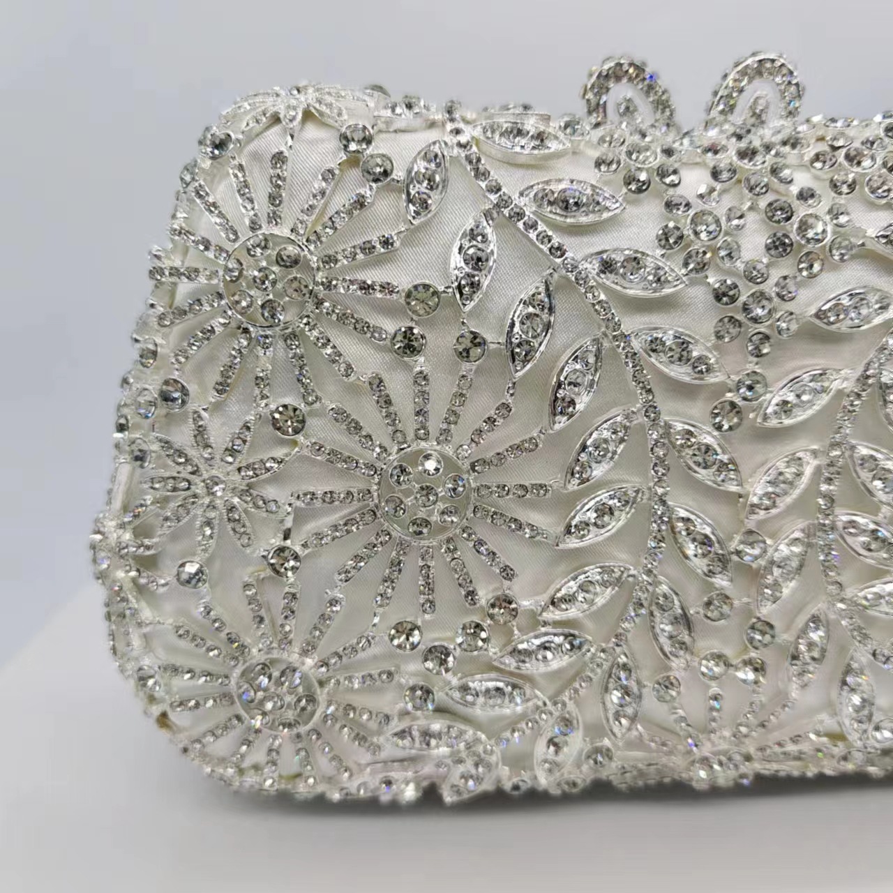 Túi clutch nữ cầm tay đính kim cương sang trọng dự tiệc — Màu trắng, Vàng hồng, Nền vàng kim cương trắng, Cá tính đặt làm chi tiết 4