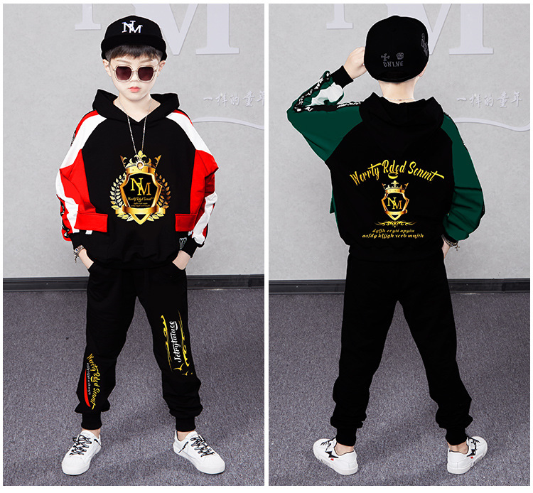 Boys' Autumn 2023 New Chinese and Korean Long sleeved Color Block Hooded Sweater for Children's Sports_voghion.com