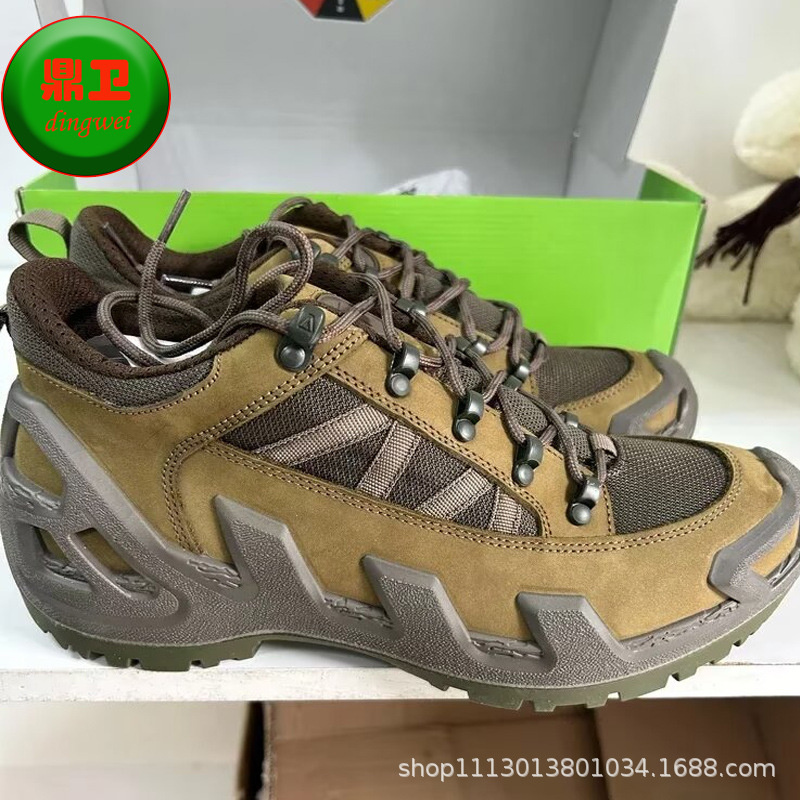 注塑登山鞋工厂牛皮沙漠靴耐磨防滑鞋户外工厂生产模压透气作战靴