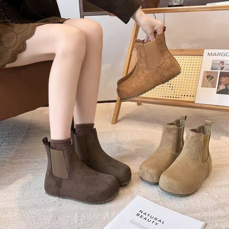 Trendy and Unique Japanese Jk Style Hot Girl Ankle Boots Autumn Winter New Ins Fashion Flat Height-Increasing Slip-On Boots