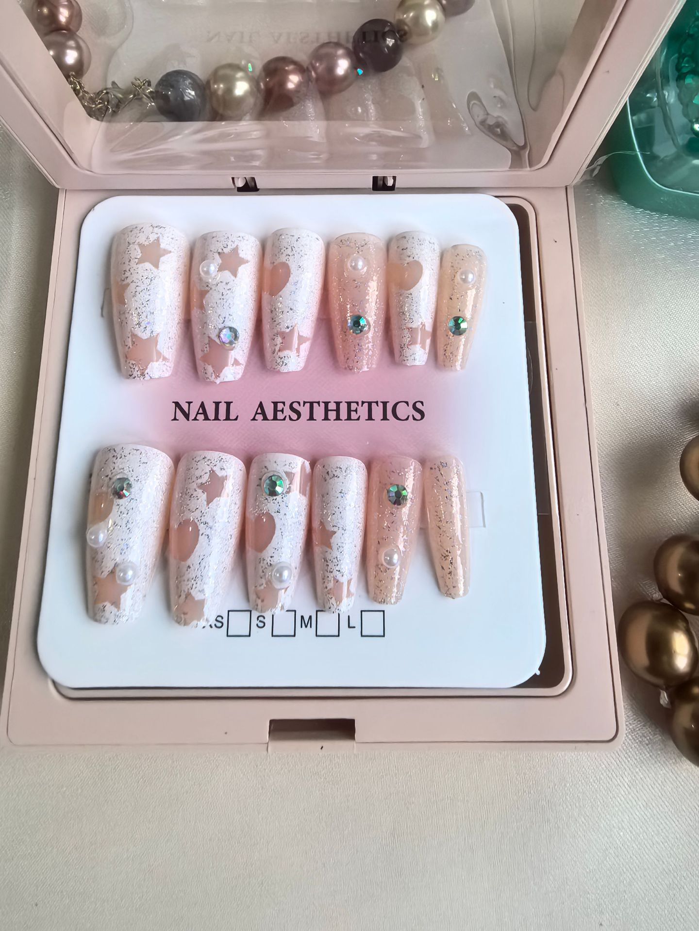 Caja de exhibición marco de fotos más taladro manicure suministro fuente de uñas DIY francés color delgado manicure falso salón al por mayor