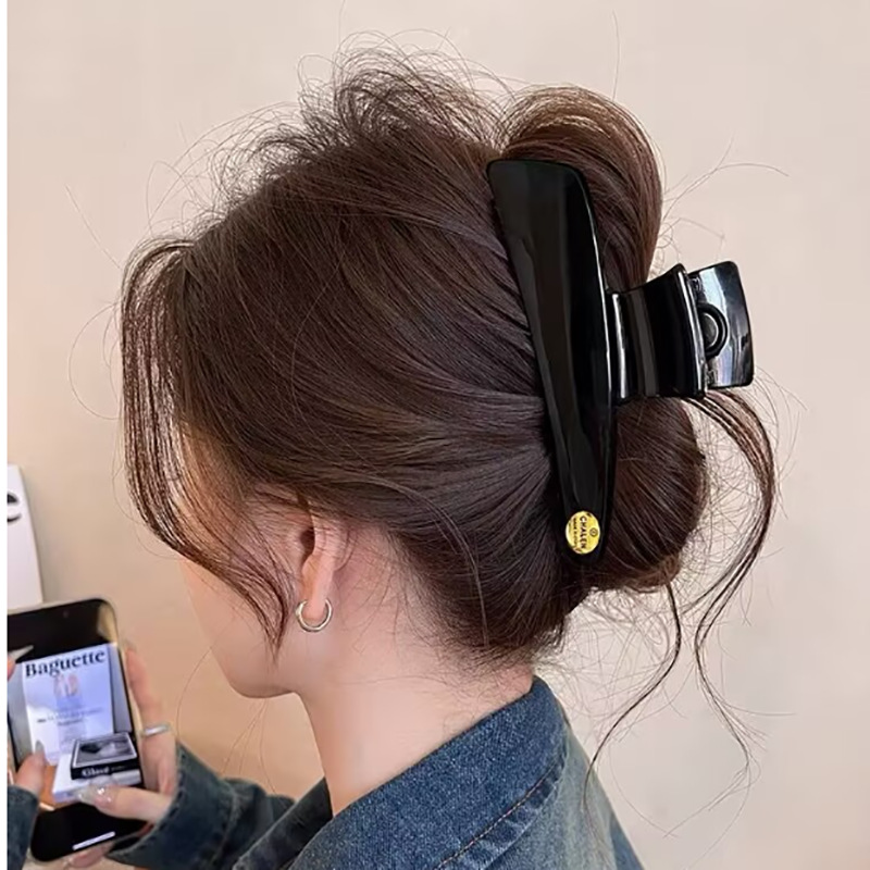 검은 삼각형 - 작은 황금 콩