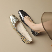 超软韩版编织小方头低跟浅口单鞋2023秋金属皮一脚蹬时尚淑女单鞋