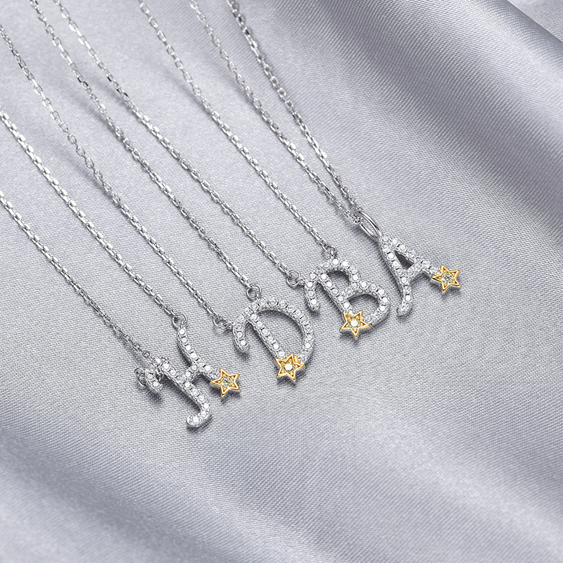 Pequeña estrella diamante-incrustado 26 letras inglesas colgante s925 collar de plata esterlina europeo y americano ins estilo moda clavícula cadena femenina