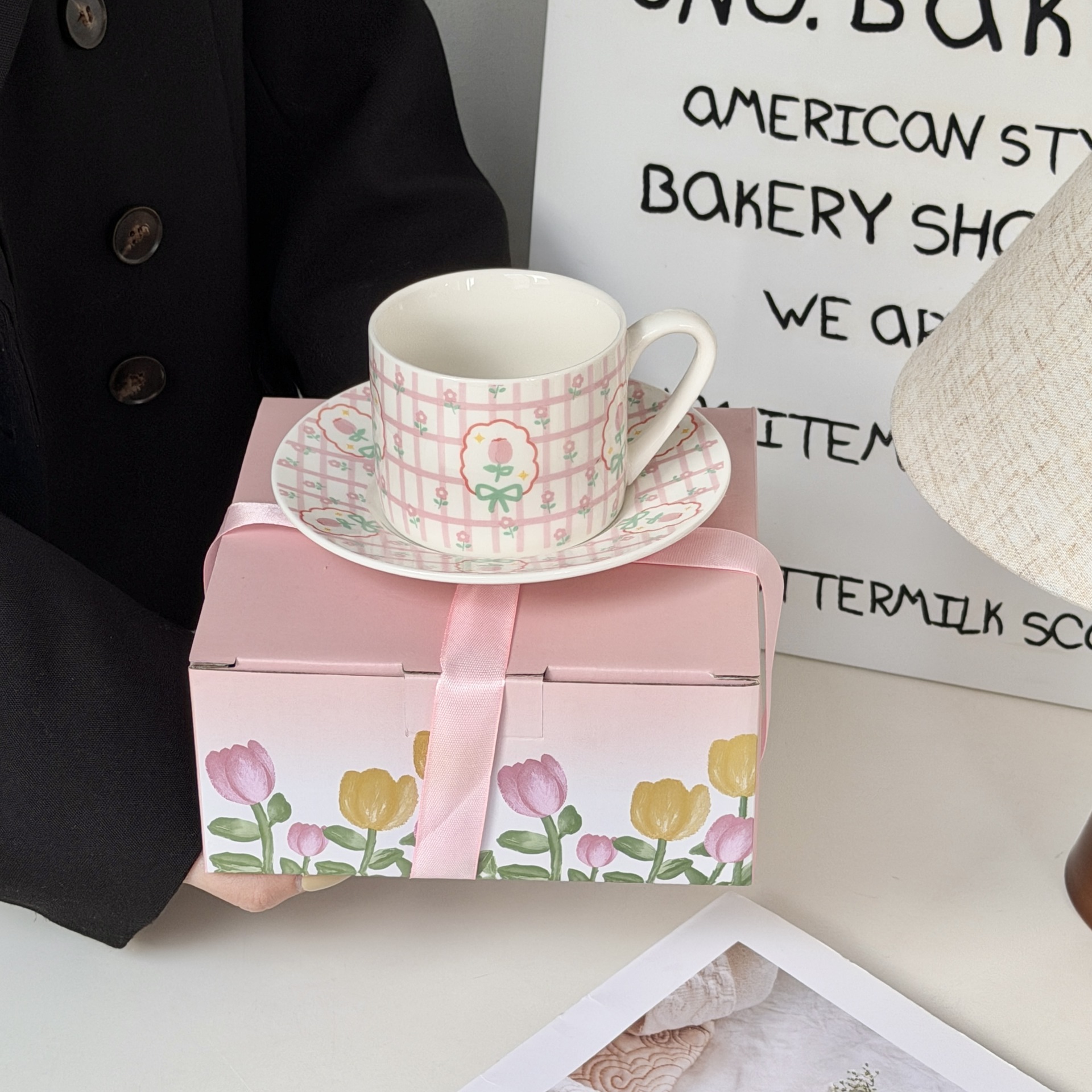 Ceramic Coffee Cup and Saucer Set Retro Tulip Milk Cup Home Afternoon Tea Cup Event Souvenir