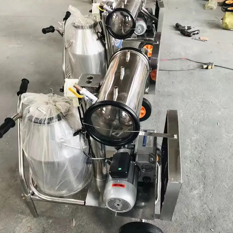 Máquina de ordeño tipo bomba de vacío móvil tipo pistón de cuatro extremos máquina de ordeño de succión de leche equipo de cría para vacas, ovejas y camellos