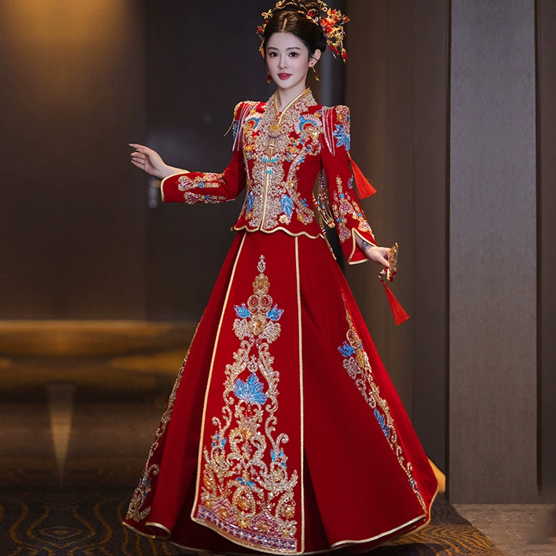 Бархатный костюм Xiuhe для невесты, новинка 2025 года, свадебное платье в китайском стиле, роскошный свадебный новый стиль, бархатный костюм Xiuhe.