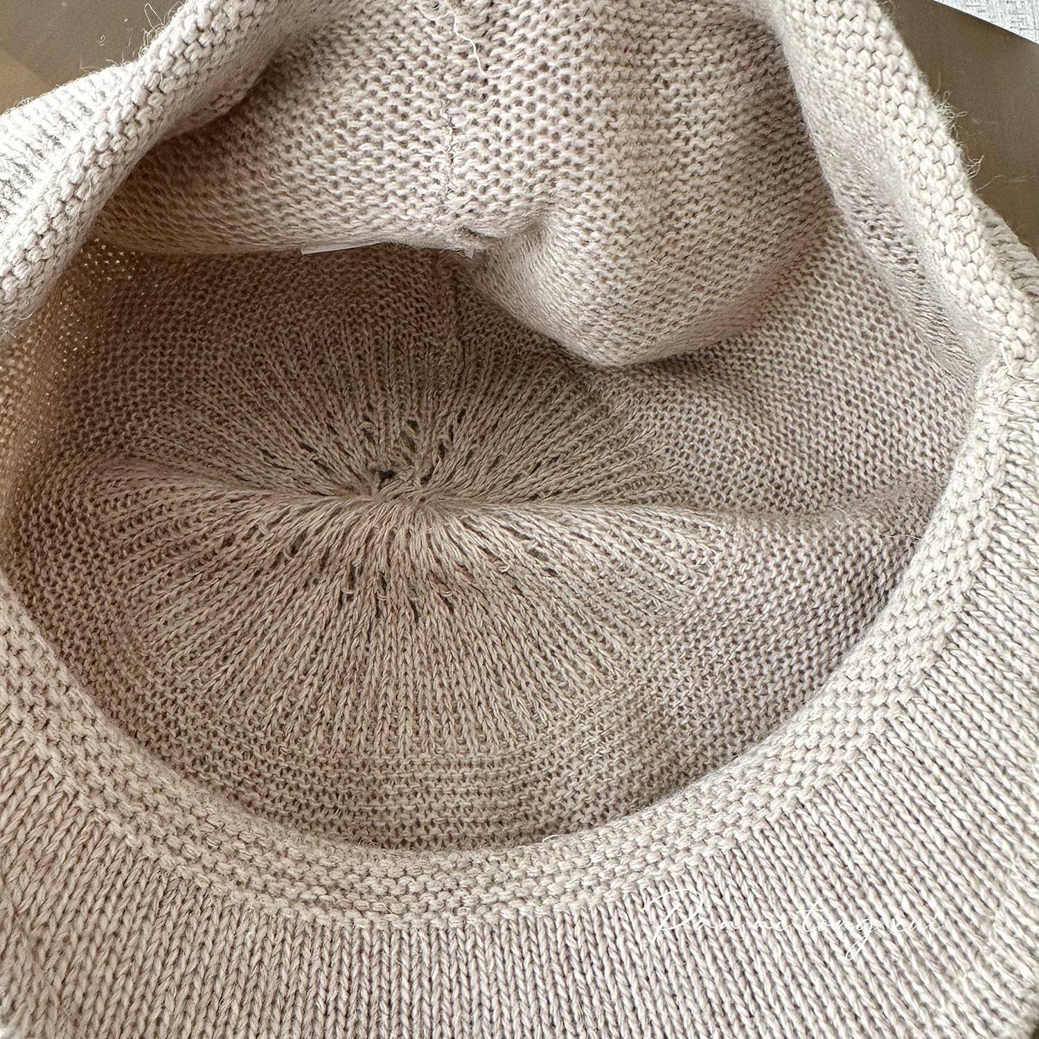 Unisex Solid knit front hat for women Autumn and winter breathable face small artsy retro niche hat winter beret_voghion.com