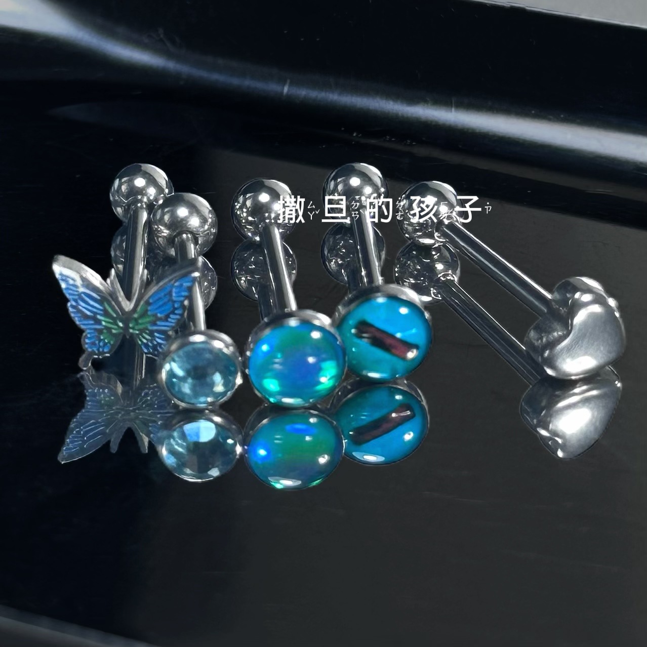 Silver pointed spike labret stud material detail