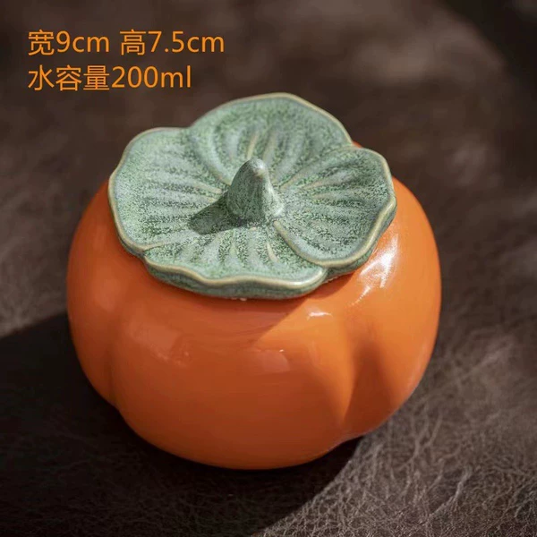 Four-leaf persimmon jar with green lid