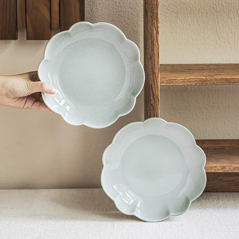 Ceramic Creative Lace-shaped Dish Plate Kiln-changing Sala Plate Household Daily-use Exquisite Dessert Fruit Plate Dining Table Plate Ceramic Creative Lace-shaped Dish Plate Kiln-changing Sala Plate Household Daily-use Exquisite Dessert Fruit Plate Dining Table Plate