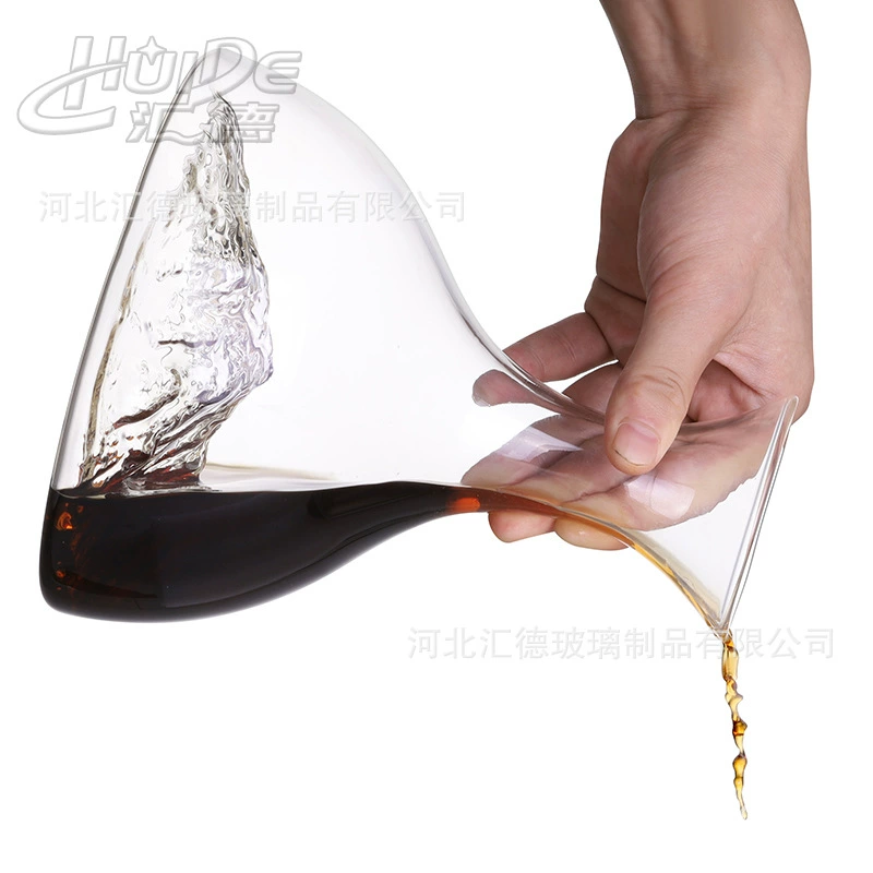 Simple high borosilized glass bartender with a wooden plug resistant high -temperature glass wine bottle