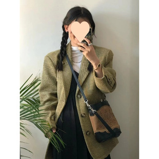 �Sɫ�l�y���b����Ů�ﶬ�ʽ�OӋ����ë�����Ό��ɼӺ��nϵ����