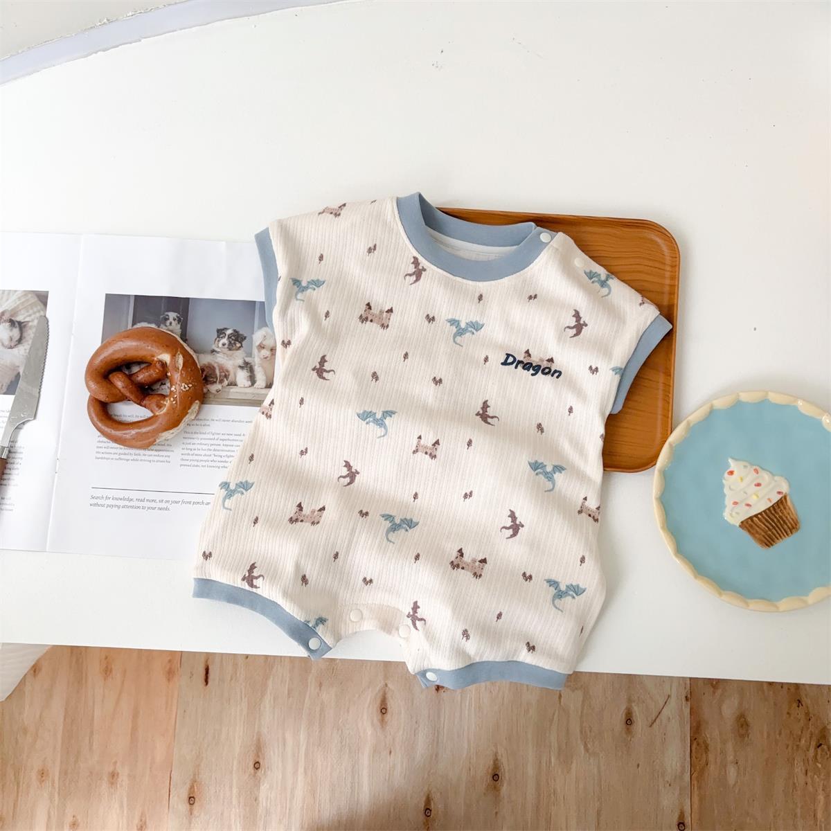 Youhe ropa fina de verano para bebés mono de manga corta 2025 verano hebilla oculta 1-3 años patrón de dibujos animados ropa de pedo