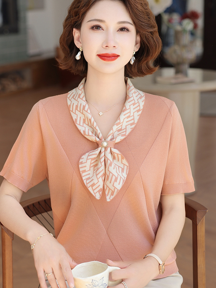 2026年新作ママ向け夏服、アイスシルク半袖Tシャツ、おしゃれな中高年女性向け夏用薄手ニットトップスセット