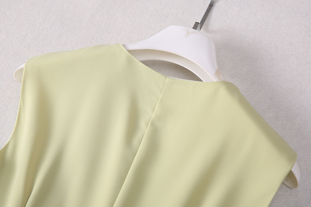 0426-04 前绑带裙摆压褶飞边坎肩连衣裙 310 (28