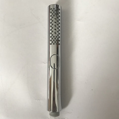 円筒形の三機能は花を持ってシャワーヘッドを持っています。