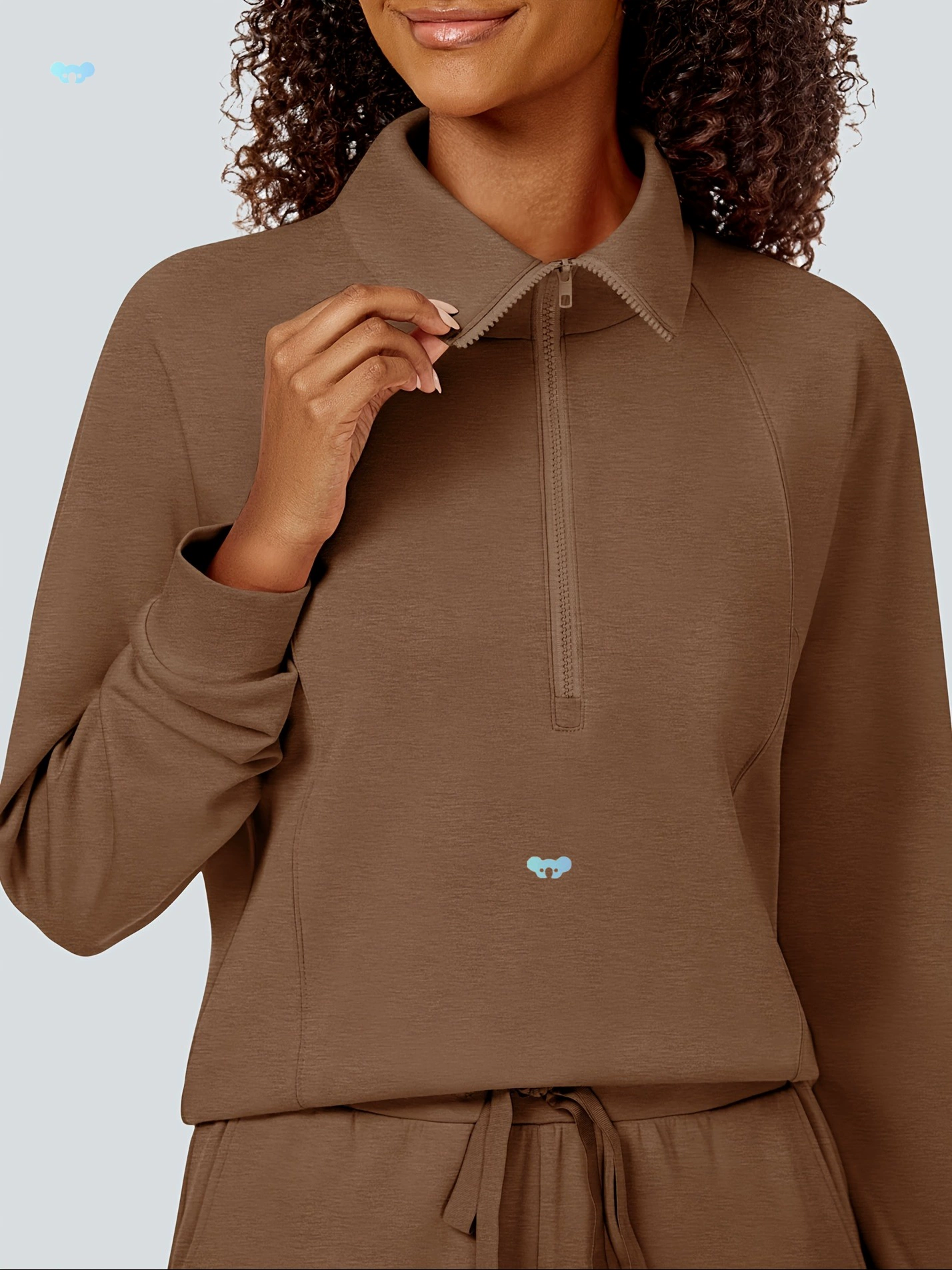 Набор из 2 штук! Женский модный спортивный костюм 2025 с лацканами и полумолнией