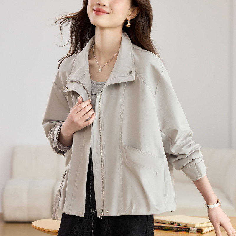 Early Spring Jacket 2026 New Model, This Year's Popular Hot-Selling Women's Fashion, Short Jacket for Petite Moms