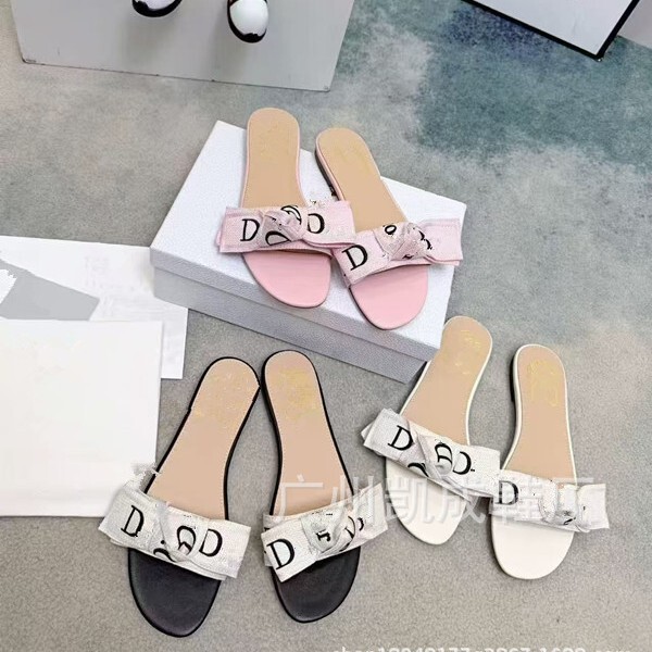 26 New Models of D-Letter Bowknot Webbing Flat Sandals for Women, Fashionable and Versatile Outdoor Wear Chunky Heel Slippers