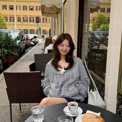 スポット韓国デザイナー ged Hejing 同じスタイルのチェック柄フード付きシャツ韓国女性のカレッジスタイルのルーズシャツ