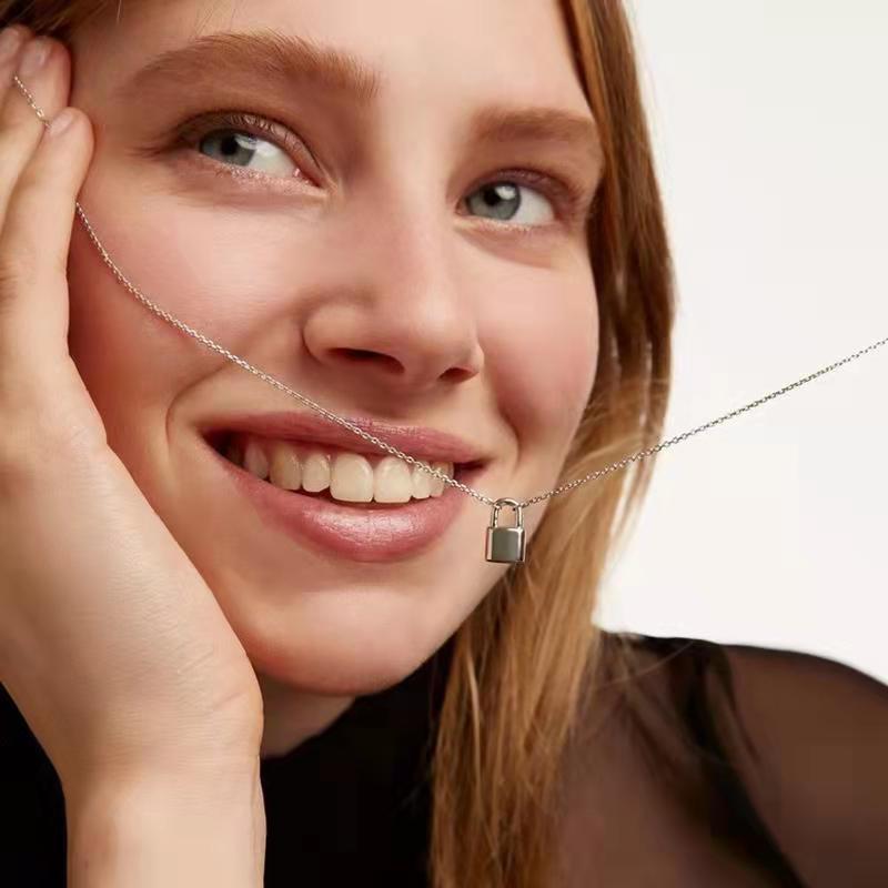 Fashion Lock Sterling Silver Plating Pendant Necklace