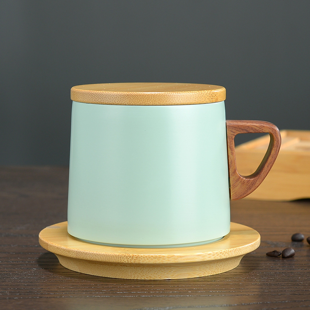 Taza de vacío de doble capa de acero inoxidable taza de oficina taza de café cubierta de bambú de madera Comercio exterior 304 aislamiento térmico vacío ins manejar