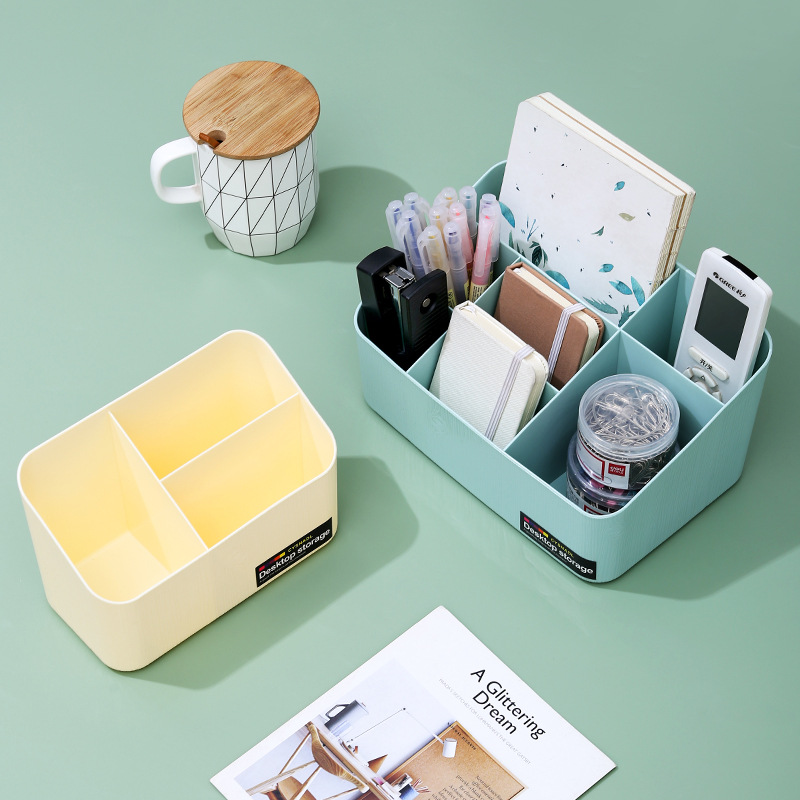 Plastic storage box