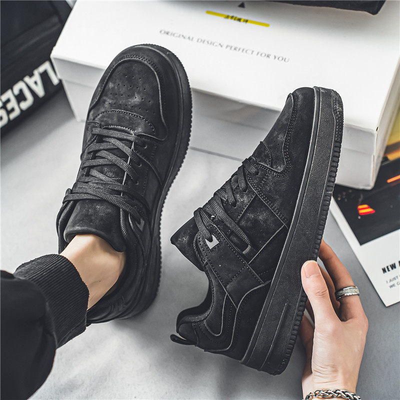 Zapatillas de skate amarillas tierra de caña baja para hombre, novedad primavera 2026, calzado casual juvenil de suela gruesa, zapatillas deportivas para hombre para transmisiones en vivo.