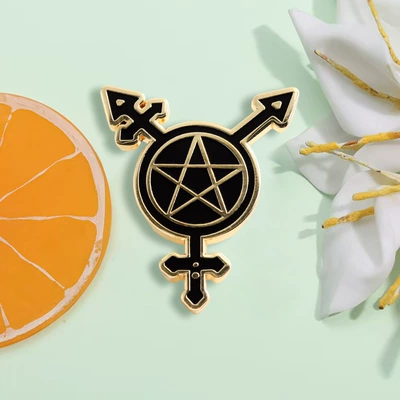 Five-Pointed Star Badge Non-Binary Badge Gothic Punk Brooch Friends Family Classmate Gift Backpack Hat Accessories
