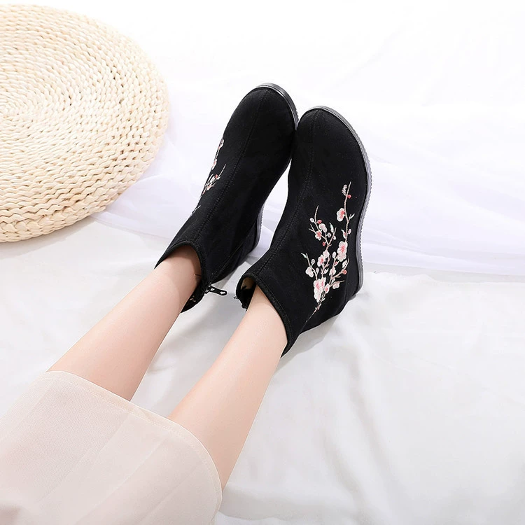 Осенняя новая обувь с вышивкой в этническом стиле, женские сапоги с вышивкой на внутренней высоте, 6 см, антикварные сапоги ханьфу, Квадратные танцевальные сапоги