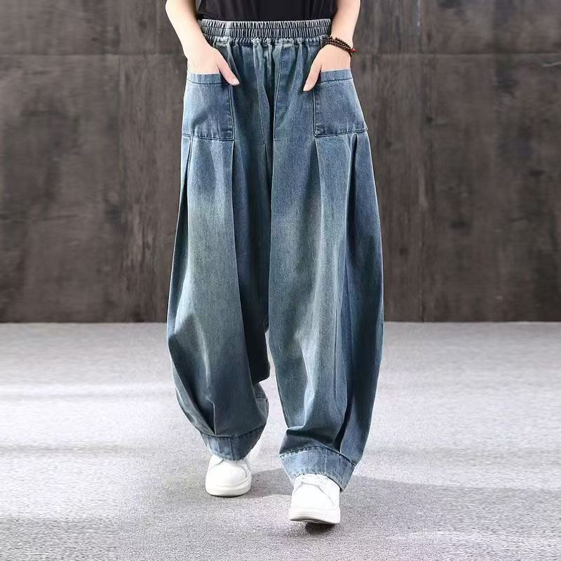 Plus-size women's loose-fit wide-leg harem pants, stylish and versatile, with a Chinese-inspired design, casual and comfortable, featuring a lantern-style hem