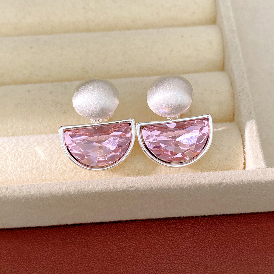 Diamante semicircular orejas de mujer sin agujeros de orejas personalidad simple temperamento amplio aretes ligeros de lujo alta sensación auriculares al por mayor