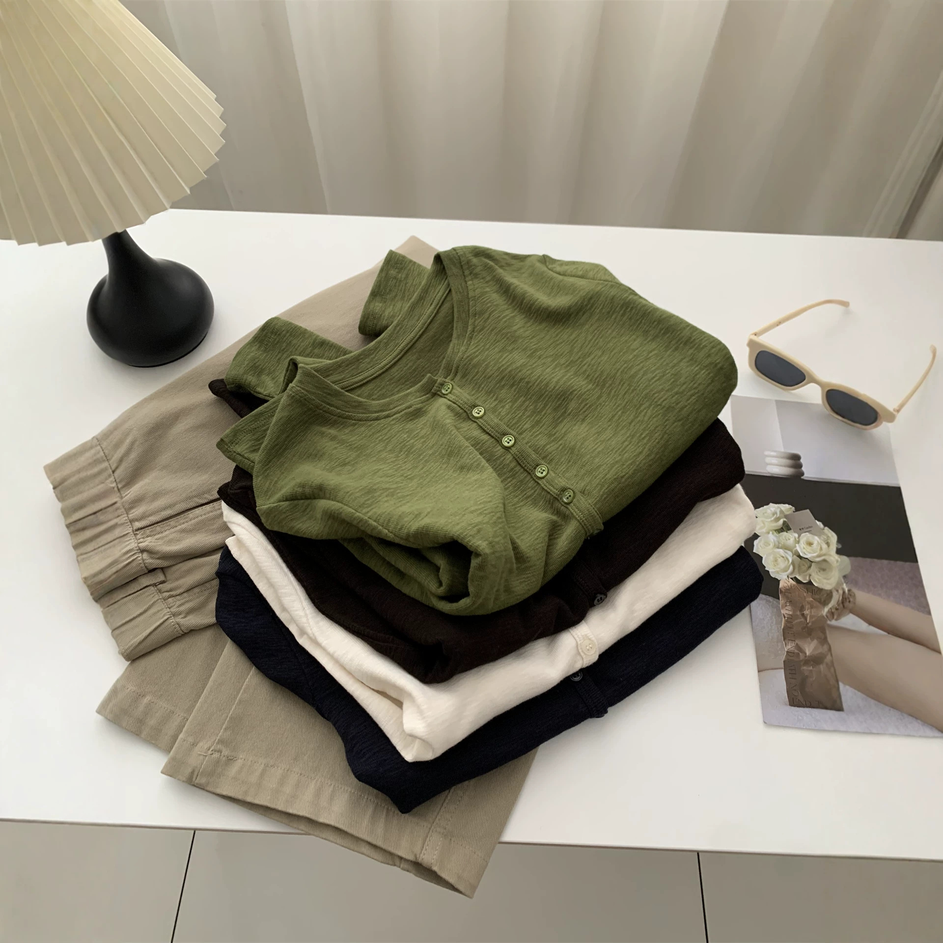 Korean-style Henry collar long-sleeve T-shirt for women, stretchy, versatile, slimming, suitable for autumn and winter, enhances complexion, vintage and elegant base shirt