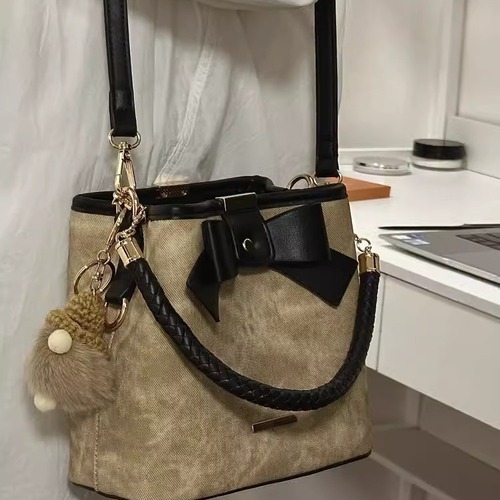 2024 New Retro Literary Bucket Bag Women’s Niche Design High-end Handbag Casual Shoulder Crossbody Bag