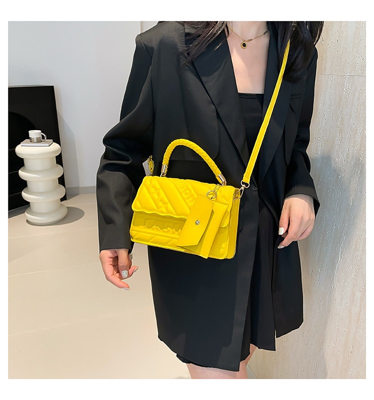 Ladies' candy-colored stylish handbag, 2024 autumn new ins single-shoulder crossbody bag, stylish embossed small square bag undefined