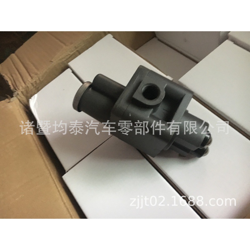 Piezas europeas del autobús del camión pesado de la válvula 6038202043 de la caja de engranajes de SMT