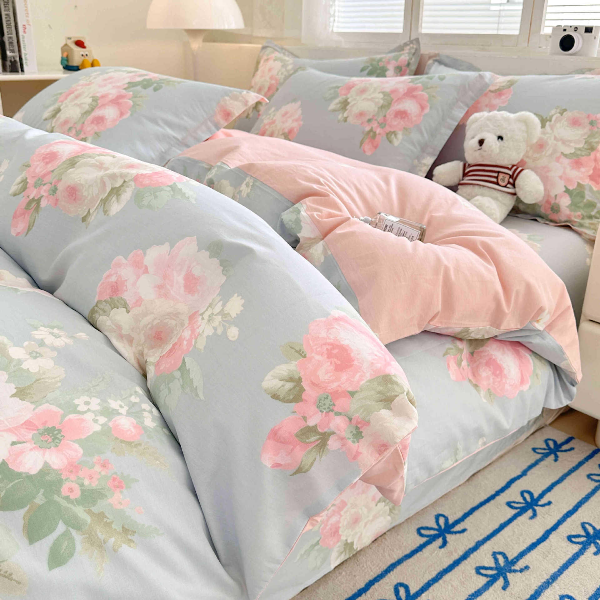 Juego de cuatro piezas de algodón fresco, juego de tres piezas de algodón, funda de edredón gruesa para el hogar, sábana de dormitorio, lijado, cama individual para estudiantes