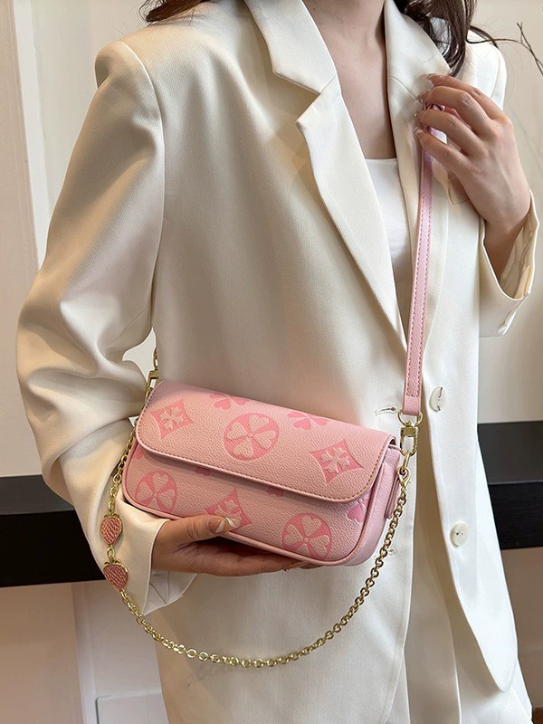 Стильная маленькая clutch сумка