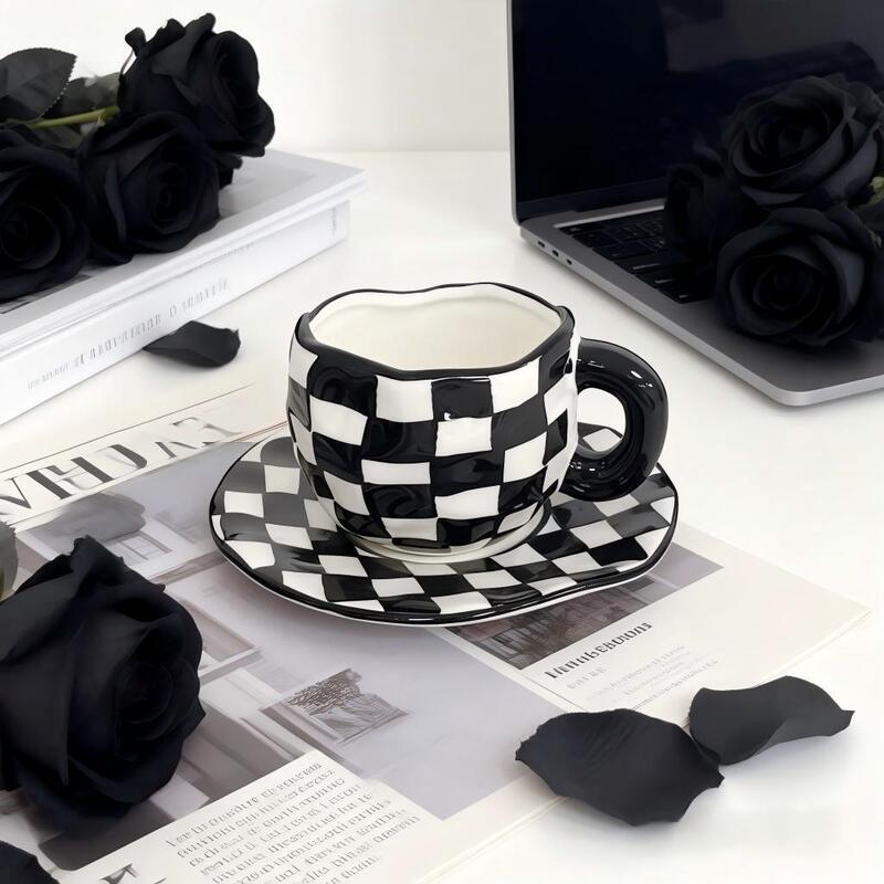 Mujing Retro Hand-Painted Checkerboard Cup and Saucer Set, Green Checkered Irregular Coffee Cup Set for Leisurely Afternoon Tea
