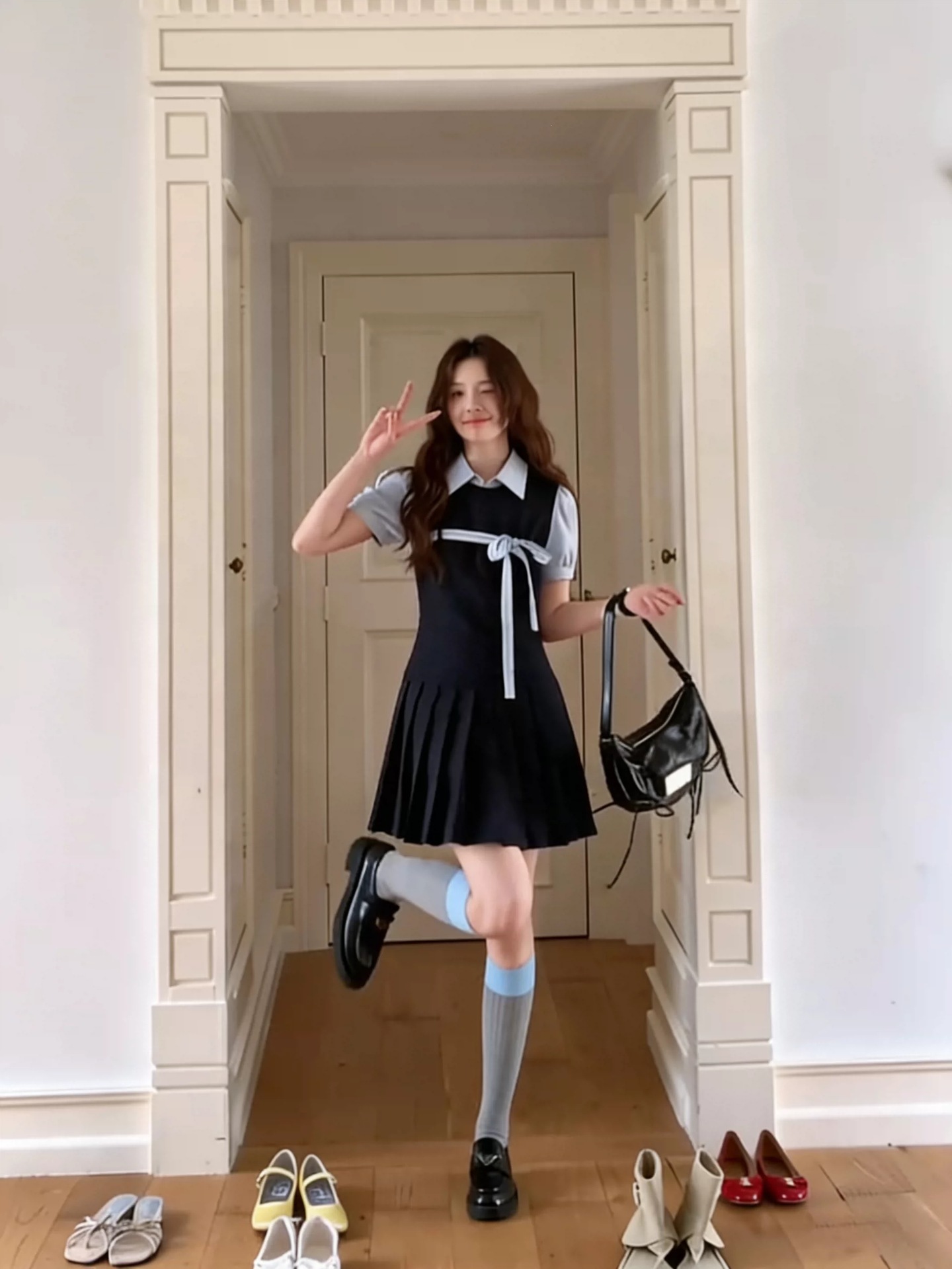 Sweet Miu-Style College-Style Navy Blue Dress for Women, New Early Summer Design with a Faux Two-Piece Pleated Short Skirt