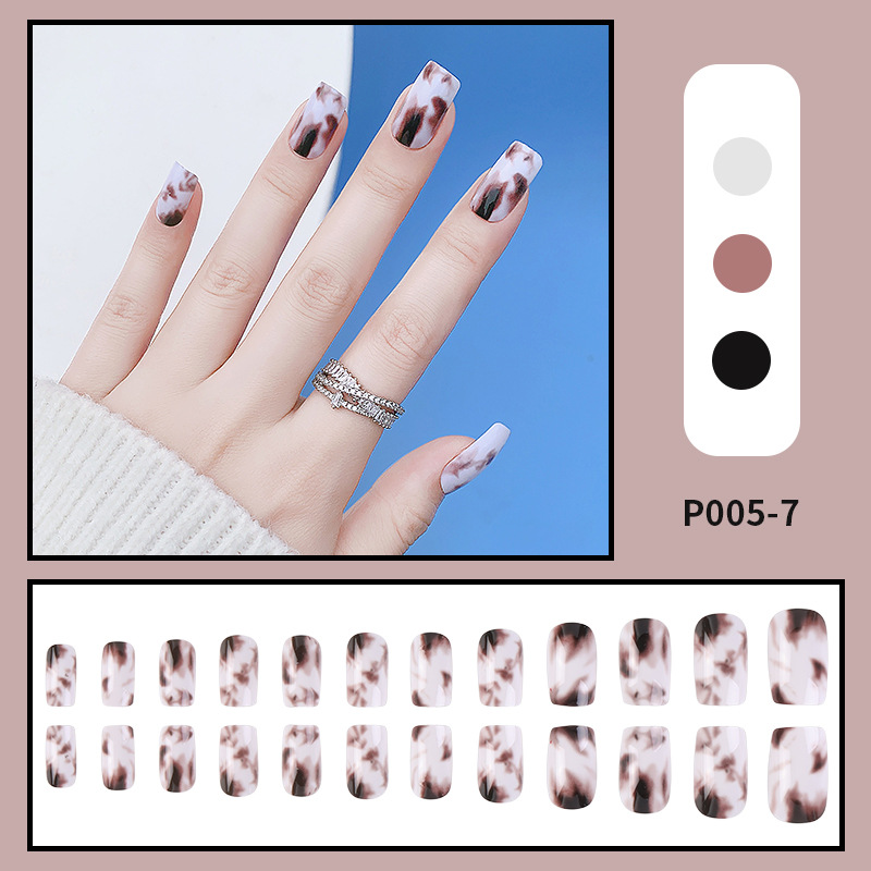 Fashion Manicure Mid-length Blush Golden Edge Blooming Fake Nail Wholesale display picture 8